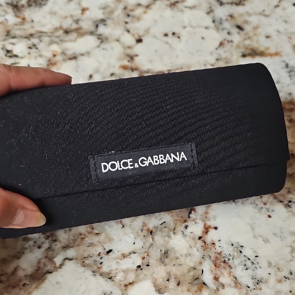 Dolce & Gabbana Elegant Black Case And Sunglas